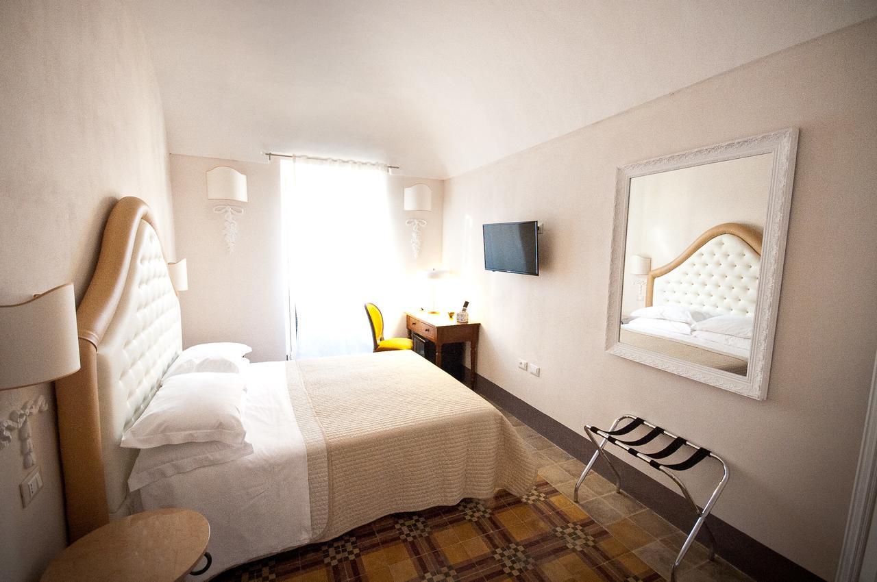 Sveva Rooms Noto Extérieur photo